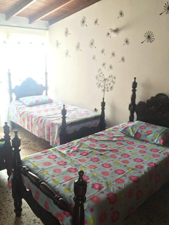 Hostal Monarca Medellín Zewnętrze zdjęcie